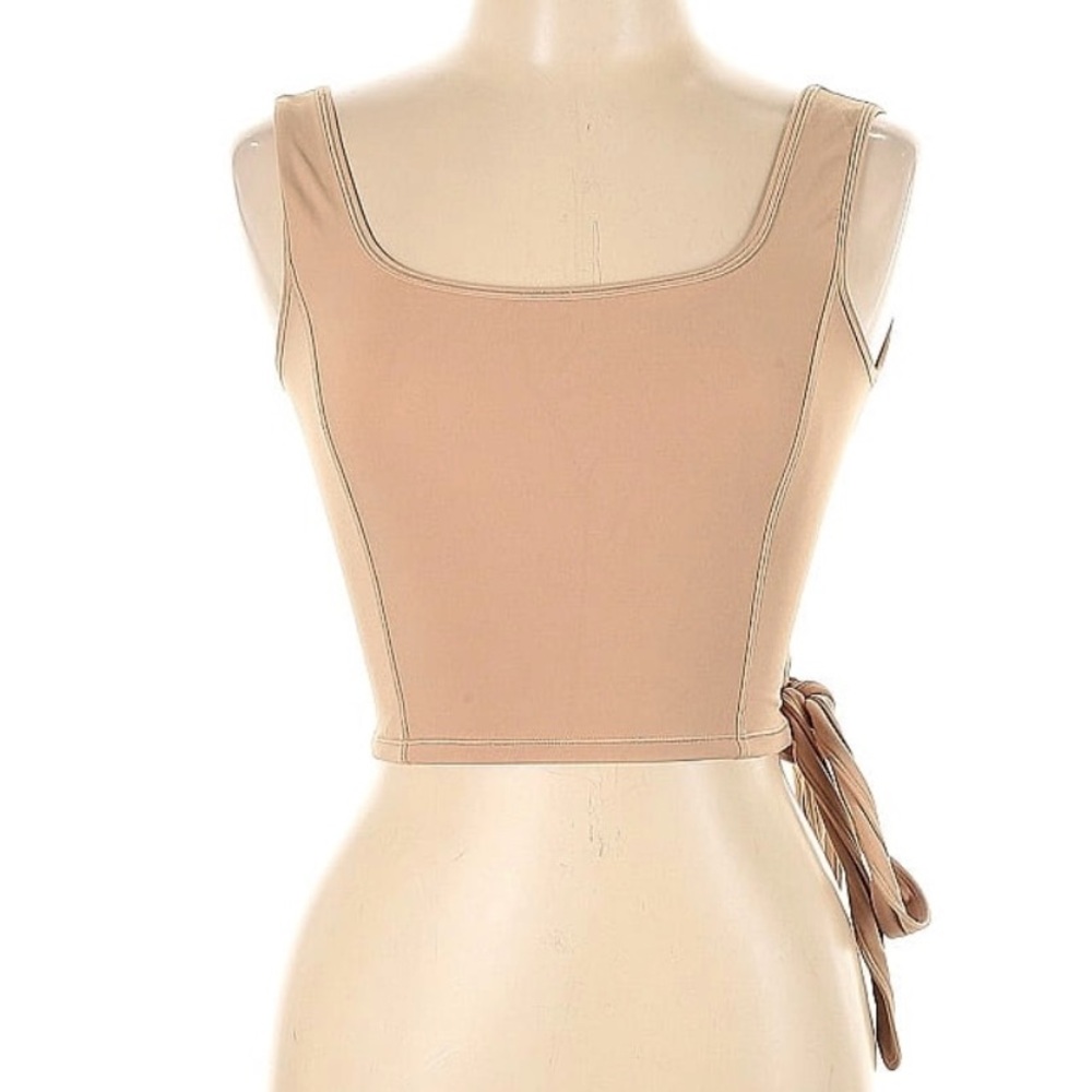 Lululemon tank with side tie
